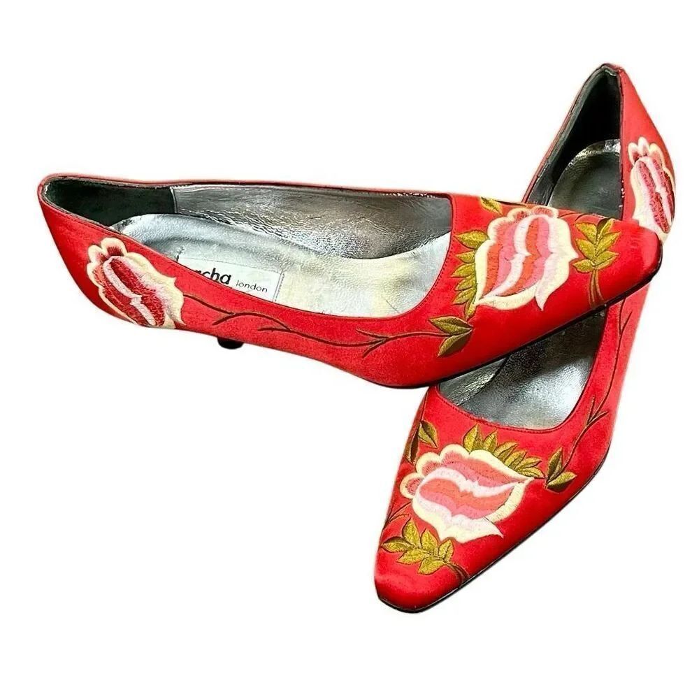 Sacha London Floral Embroidered Vintage Pumps Heels 7